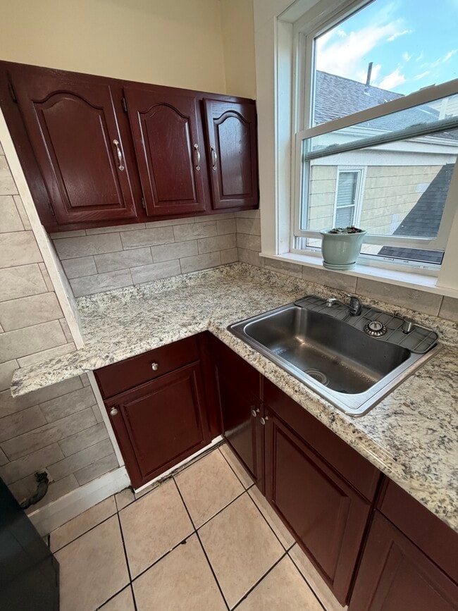 Photo - 18 Linden St Unit 2R