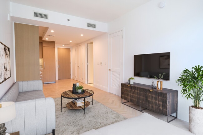 Photo - 300 W 122nd St