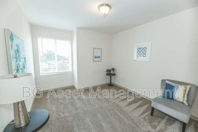 Photo - 1459 MacArthur Blvd Unit 43