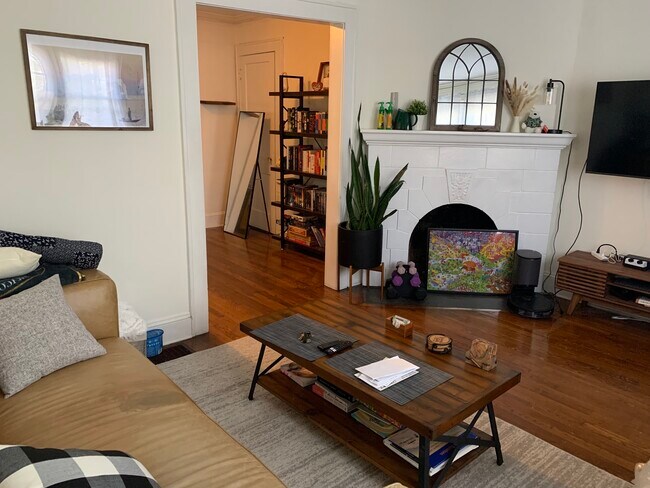 Photo - 933 Ponce de Leon Pl NE Unit B