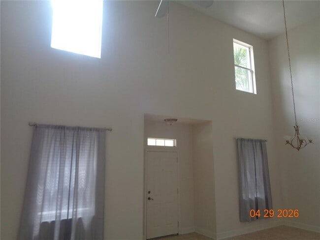 Photo - 210 Woodhouse Ln