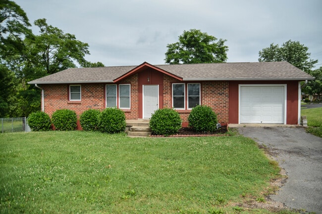 Photo - 101 Evergreen Circle