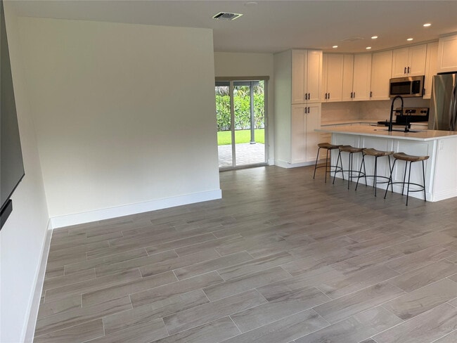 Photo - 1269 NW 4th St