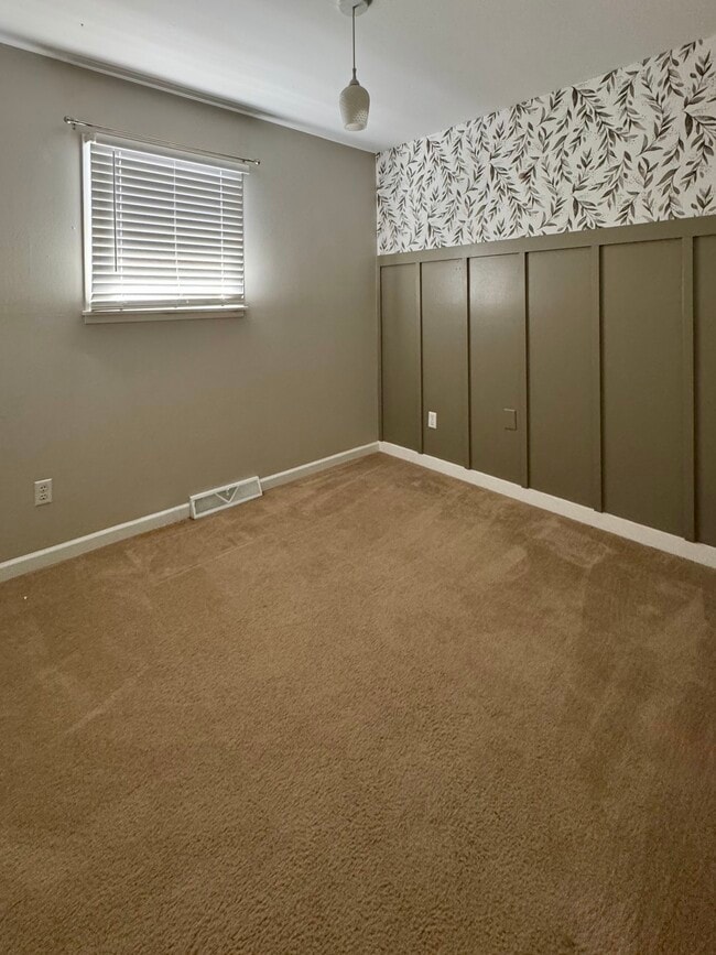 3rd Bedroom - 1400 Madison Ave