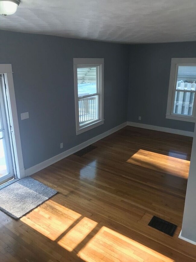 Photo - GREAT LOCATION! ADORABLE HOME!!