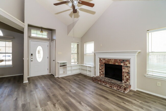 Photo - 8409 Tallahassee Ln