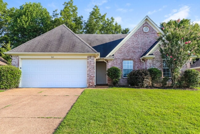 Building Photo - 305 Village Dr Rental