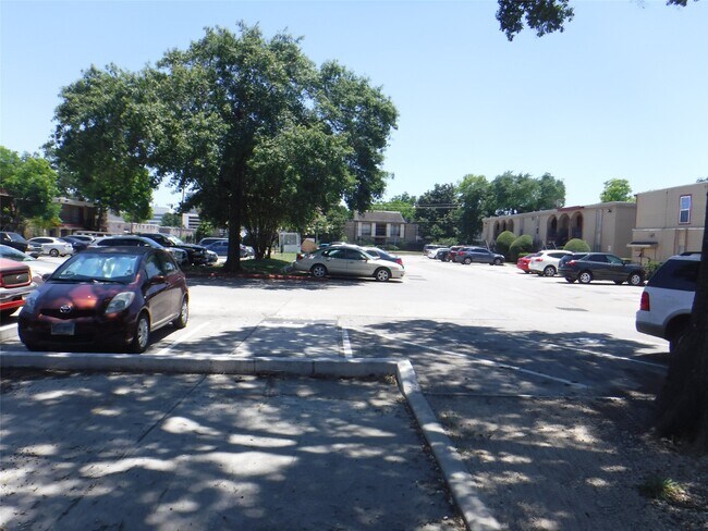 Photo - 10110 Westview Dr Unidad 3215