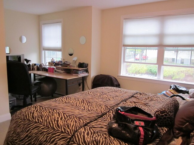 Photo - 4 Litchfield St Unit 3