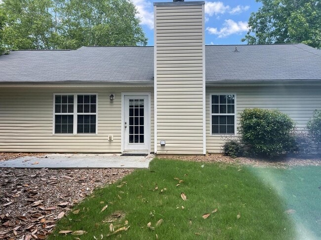 Photo - 3028 Express Ln NE