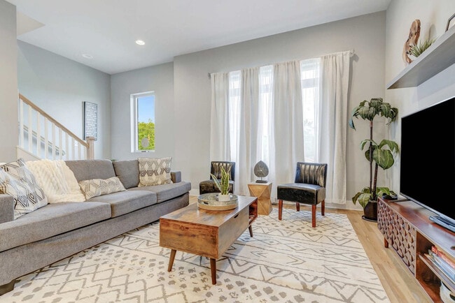 Photo - 978 Youngs Ln Unidad ID1325677P