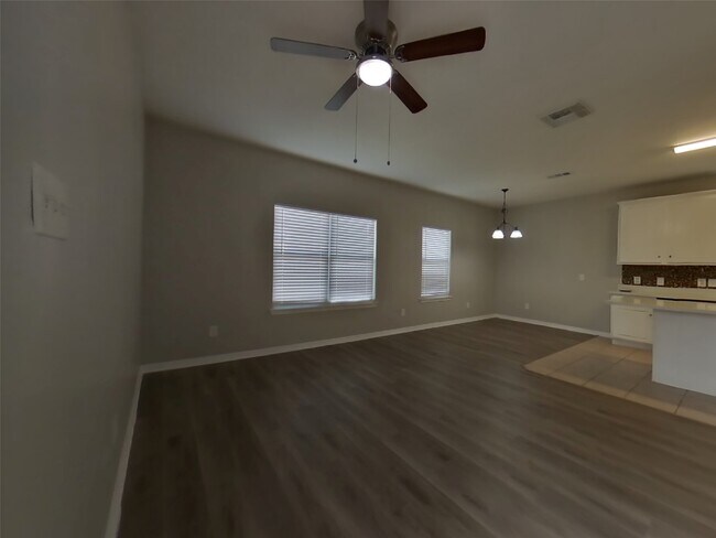 Photo - 21214 Peachvine Ln