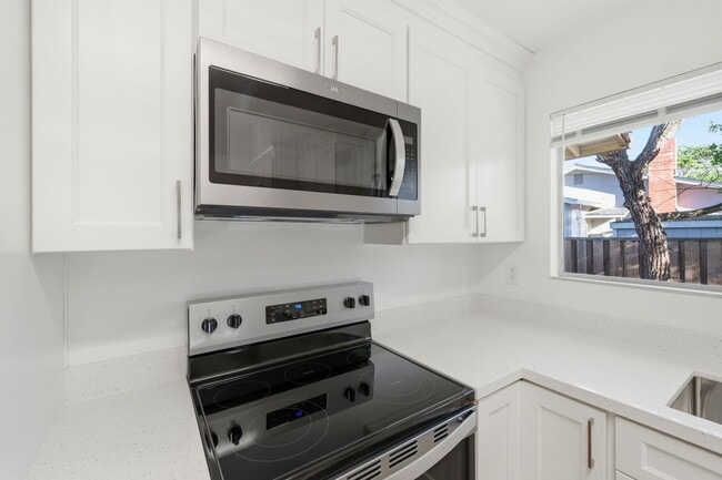 Photo - Spacious 4-bedroom 2-Bath in Desirable Area in Walnut Creek!