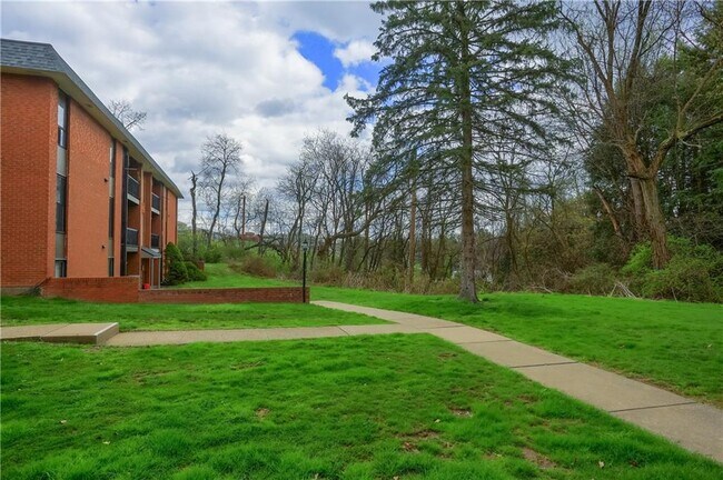 1200 College Park Dr Unit 2