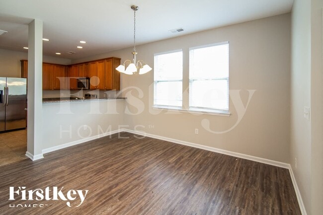 Photo - 113 Hyrne Dr