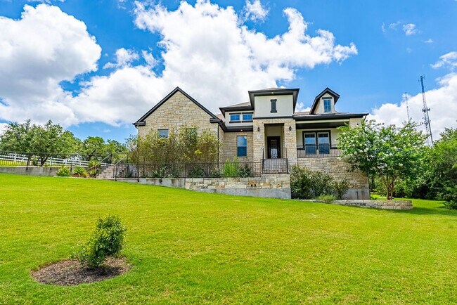 Photo - Luxurious 4 bedroom, 4 bathroom home with ...