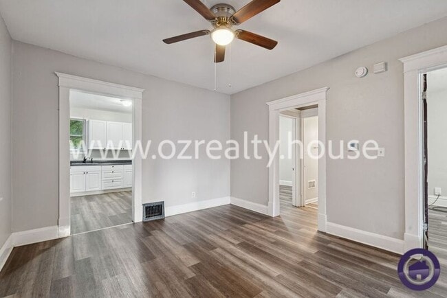 Photo - 2824 Chestnut St