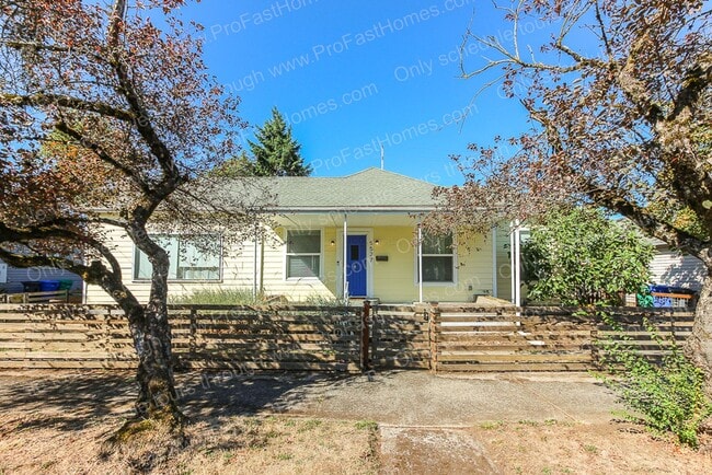 Building Photo - 5527 SE 71st Ave Rental