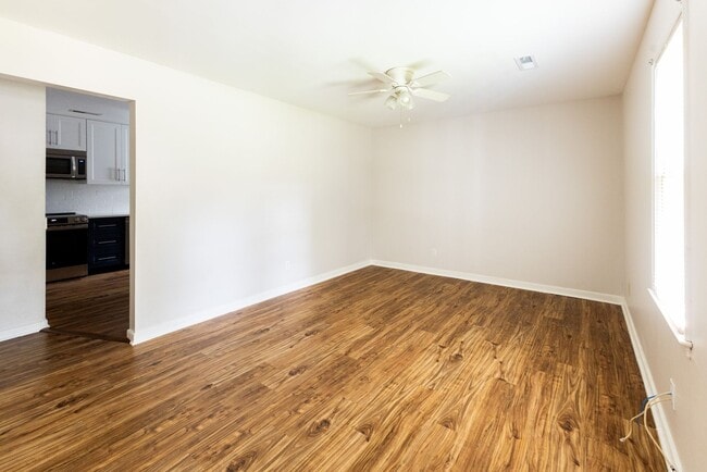 Photo - 4 Bedroom Home in North Chesterfield ***Available NOW***