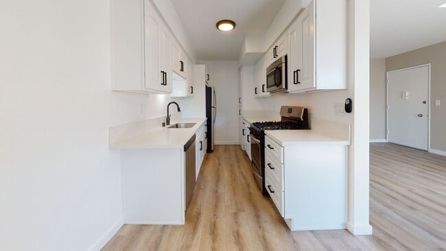 Photo - 3431 Vinton Ave