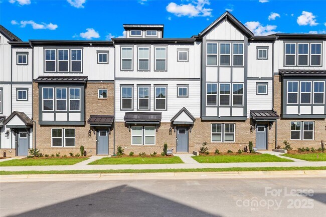 Photo - 3240 Stelfox St Townhome