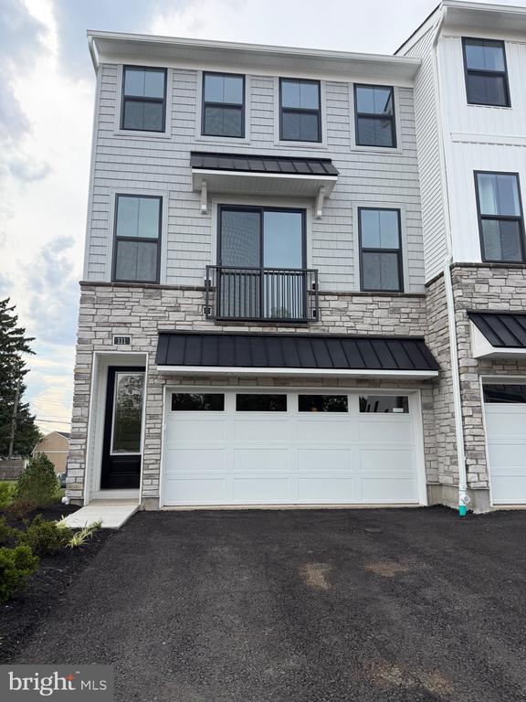 111 Brianna Ct