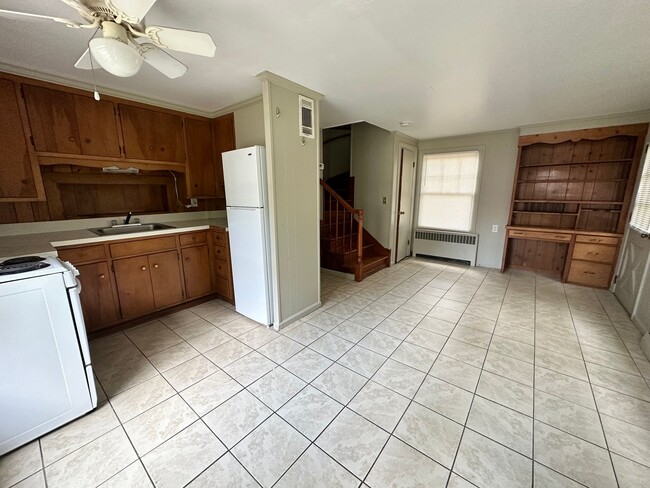 Photo - 1 bedroom 1 bath available in the City of ...