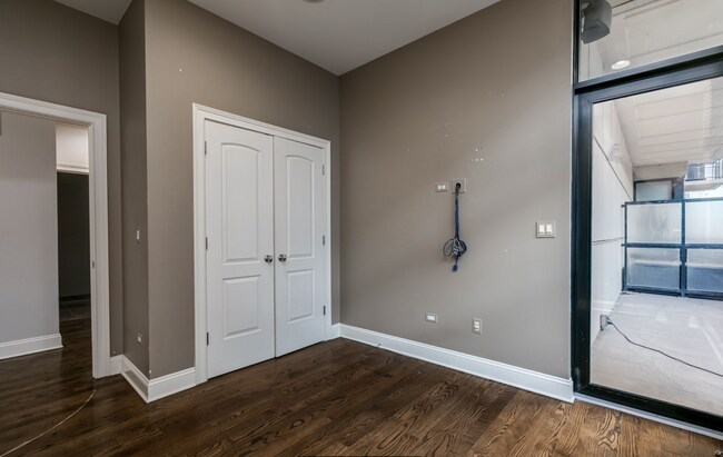 Photo - 101 W Superior St Unidad 606