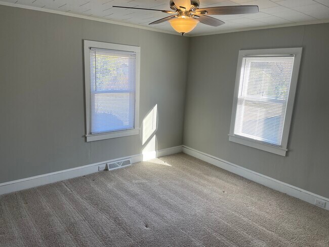 Photo - 1412 Shepard St