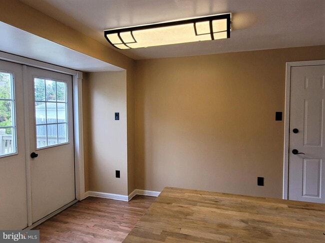 Photo - 210 Royal Grant Way