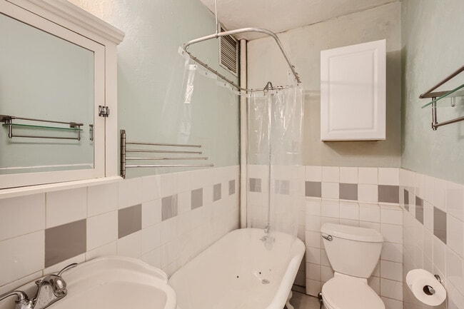 Photo - 1376 N Pearl St Unit 212