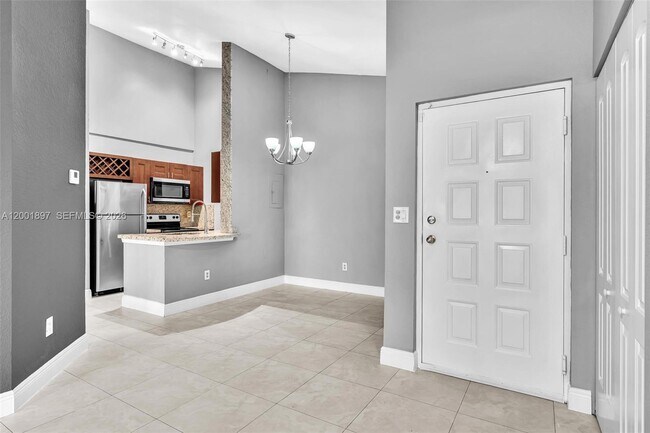 Photo - 2851 N Oakland Forest Dr Unidad 306