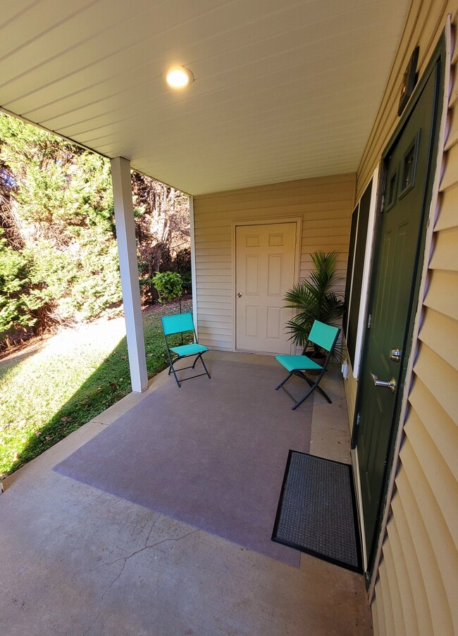 Building Photo - 12 Krista Cir Unit C