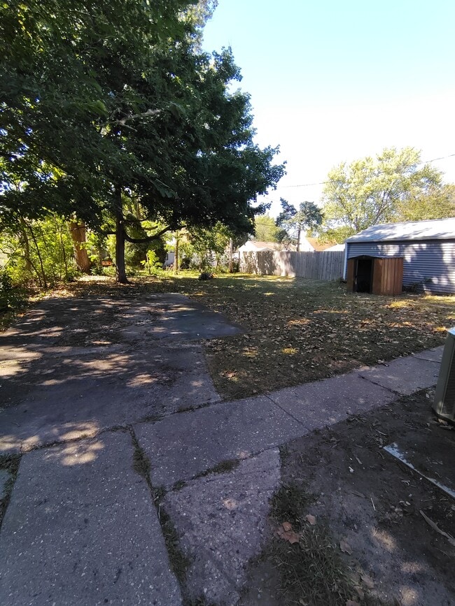 Photo - 2524 N Rockton Ave