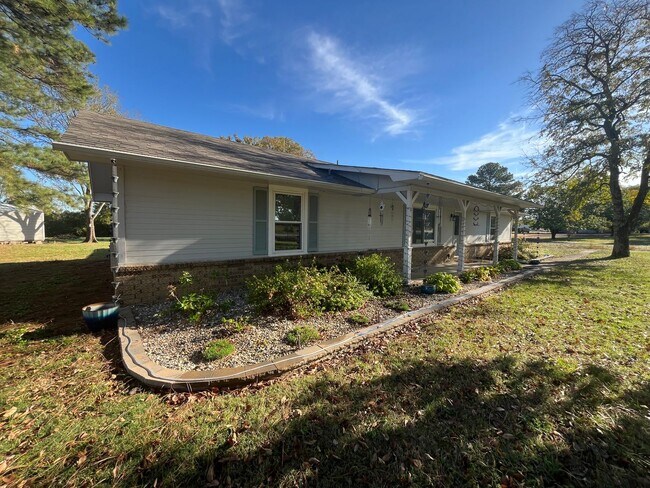 Photo - New Listing!