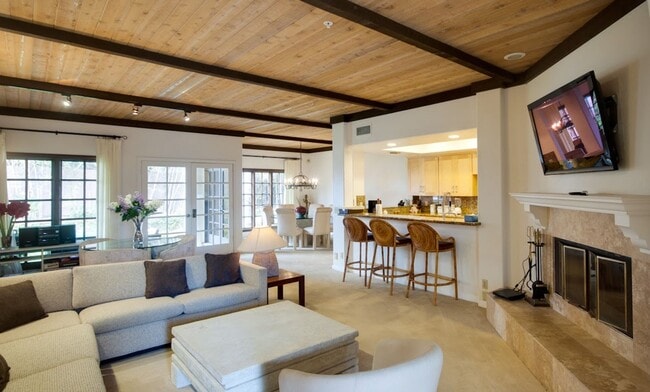 Building Photo - 120 5th St Unit 120 5th Street