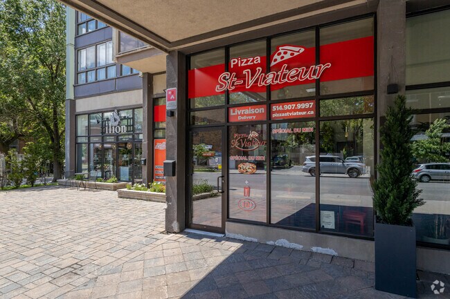 Photo - 5999 Monkland