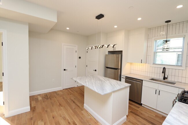 Photo - 14-16-16 Harriet St Unit 1