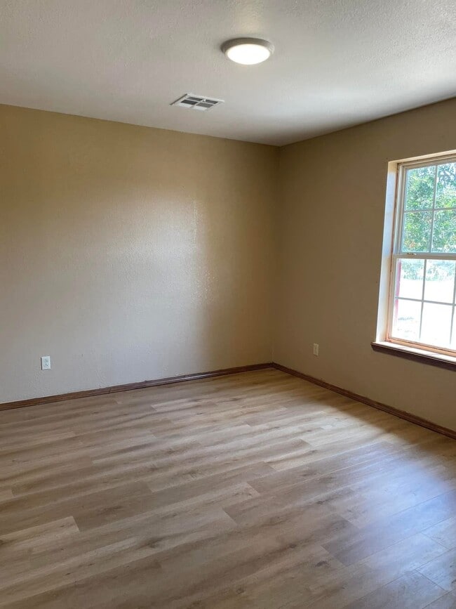 Photo - 55 Dolberg Rd