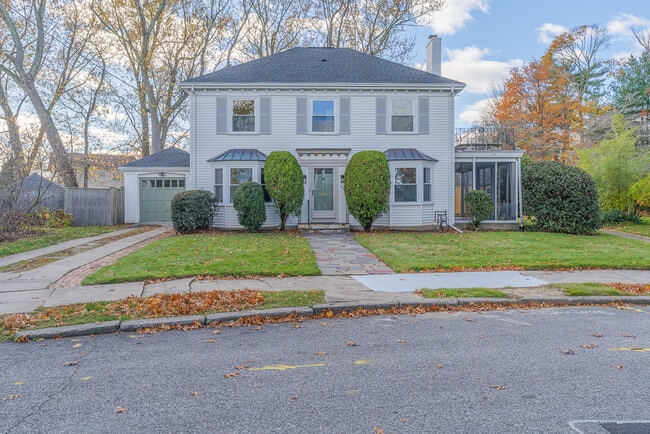 Photo - 83 Betsey Williams Dr