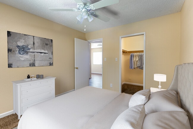 Dry Creek Apartments