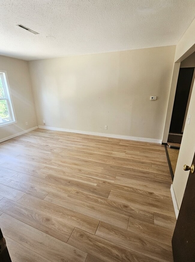 2324 E Locust St Unit 111