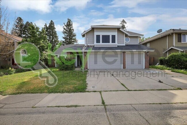 Photo - 1495 Deerfield Cir House
