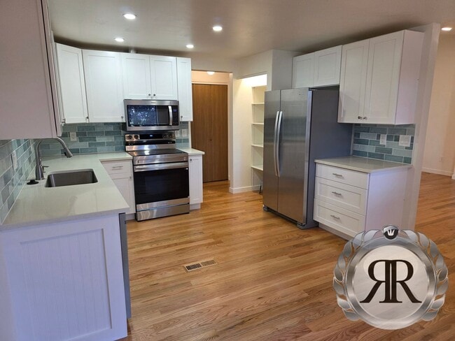 Photo - 2 Bedroom, 1 1/2 Bath, Updated!