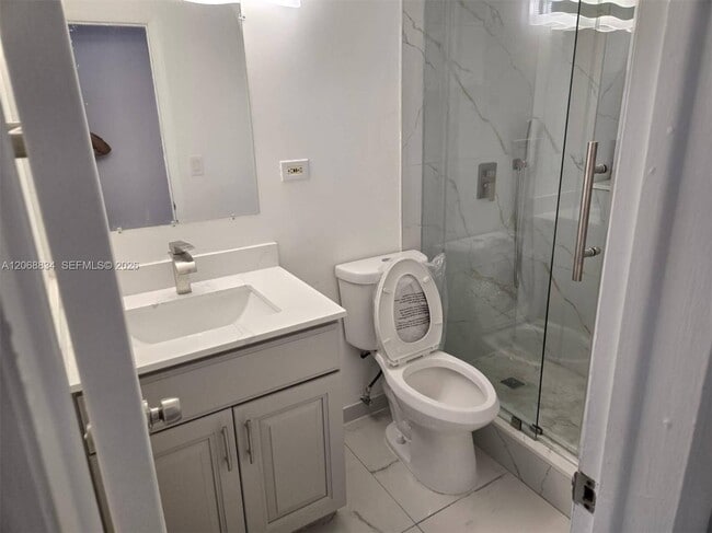 Photo - 1101 NE 23rd Pl