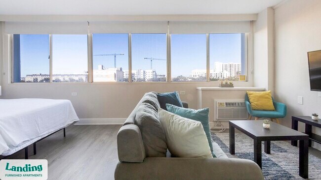 305 Dr. M.L.K. Jr St S Unit 418