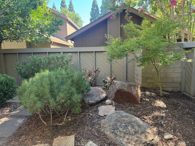 Photo - 1915 Discovery Village Ln