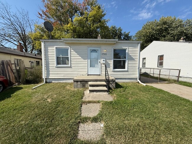 Building Photo - 27843 O'Neil St