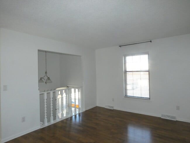 Photo - Beautiful Town Home in Park Hill School District!