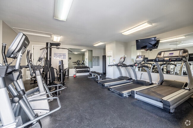 Gimnasio - Residences at Grand Blanc Apartments - Grand Blanc, MI